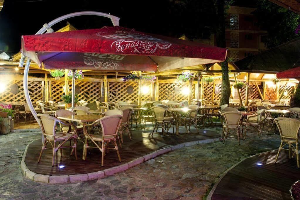 Hotel Anna Junior Targu Jiu Restoran foto